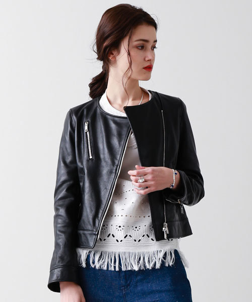 UNITED TOKYO（ユナイテッドトウキョウ）の「ノーカラーセミダブル