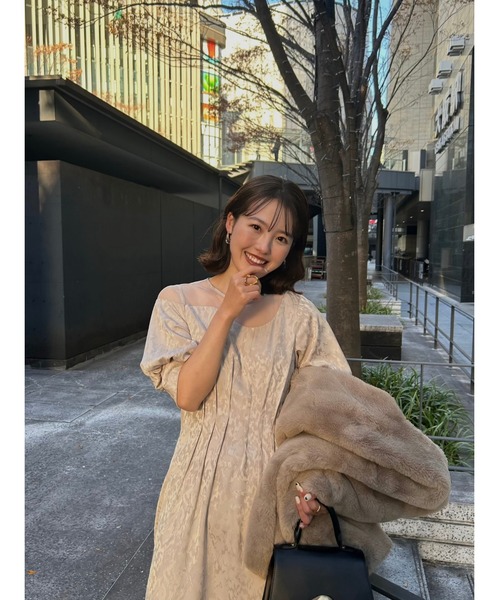 Meandering waist tuck flare dress