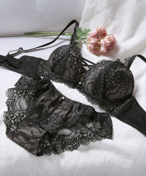 セール】新色ネイビー登場！『編み上げ風で谷間キープ』ブラジャー