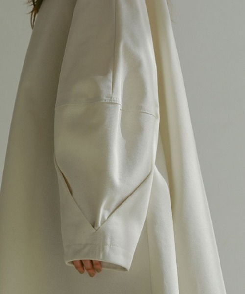 ETRE TOKYO（エトレトウキョウ）の「ボリュームスリーブオックス