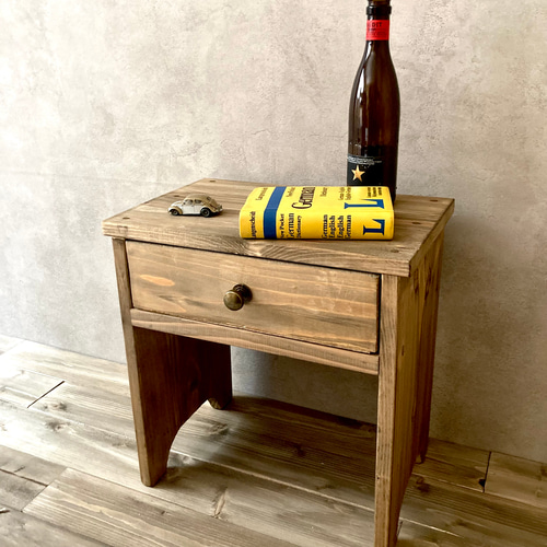 ソファテーブル 四つ脚 ミニチェスト アンティーク風 サイドテーブル