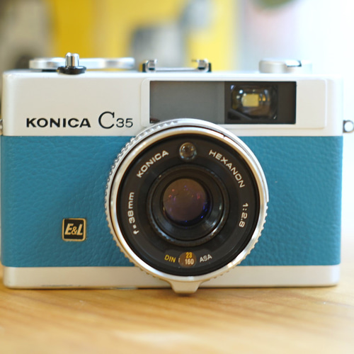 Konica C35 (E&L) (整備済み）Blue 張り替え その他雑貨 東京CAMERA