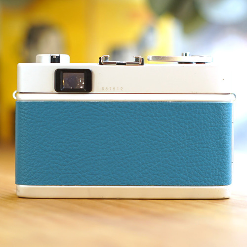 Konica C35 (E&L) (整備済み）Blue 張り替え その他雑貨 東京CAMERA