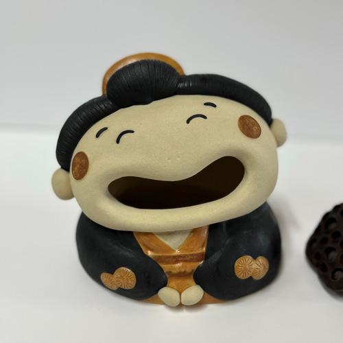 わっはっはお多福さん 座布団（中）付き O-252 陶製 /Otafuku/太福