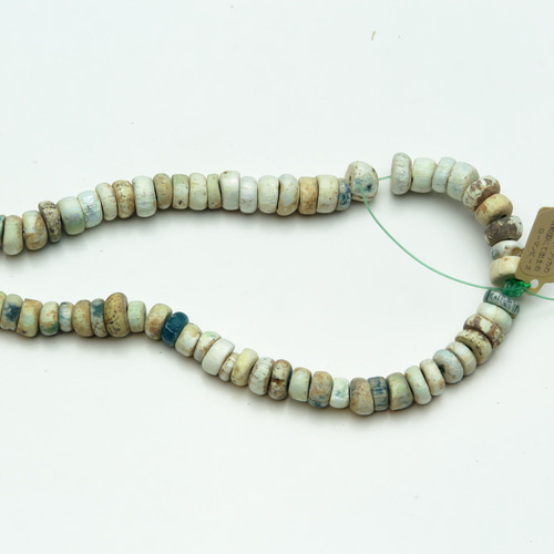 AQBD007-02-185 古代ビーズ ニラビーズ ビーズ MALAIKA マライカ 通販