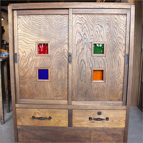 収納棚 ガラスキャビネット 飾り棚 棚 木製 無垢材 色ガラス