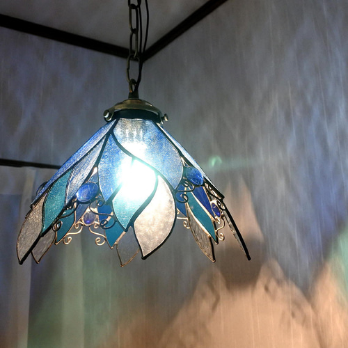 青い天使の花のランプ6面体 ステンドグラス 照明 ランプ ペンダント