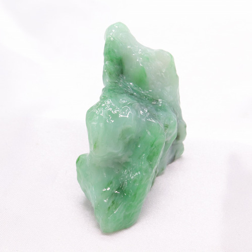 5360】良質 ミャンマー産 天然本翡翠 緑翡翠 原石 85.0g ヒスイ 無処理