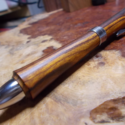 多機能ペン2+1 0.7ボール黒赤+0.5㎜シャープ 砂漠鉄木(デザート