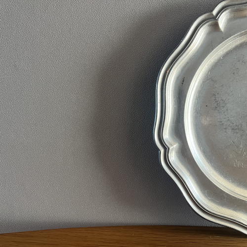 フランスの古い花リムピュータープレート エタン フランス