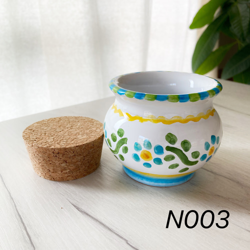 creema限定】コルク蓋付き 陶器 8cm マヨリカ焼き お椀・ボウル・鉢