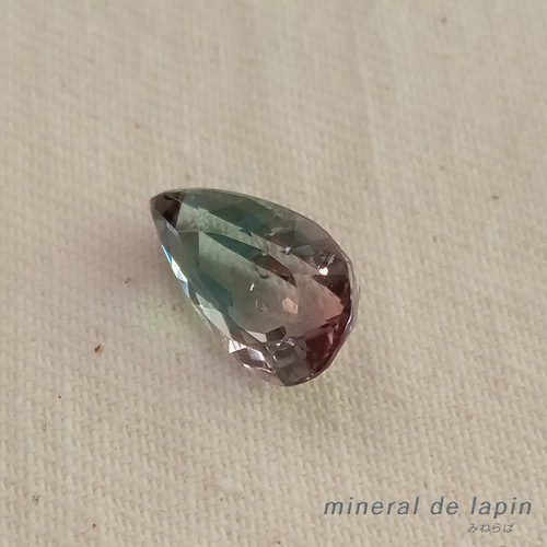 バイカラー トルマリン ルース 3.35カラット 天然石 mineral de lapin