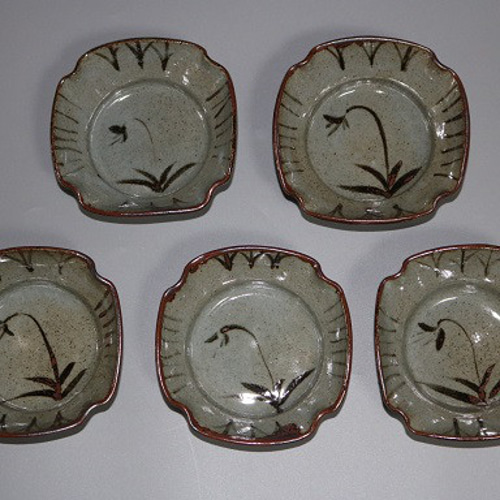 絵唐津四方小鉢5客組（作品番号K-080） お椀・ボウル・鉢 森の丘陶房