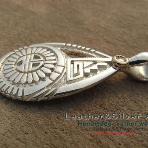 ネックレスサンフェイス ペンダントトップ（ホピ族）インディアン