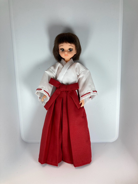 リカちゃん用きせかえ服 〜巫女〜 おもちゃ・人形 チーヌ 通販