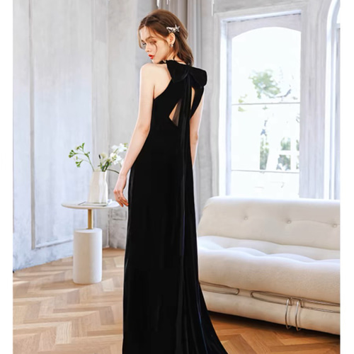 ブラックドレス ホルターネック ベルベット調 パーティー 前撮り