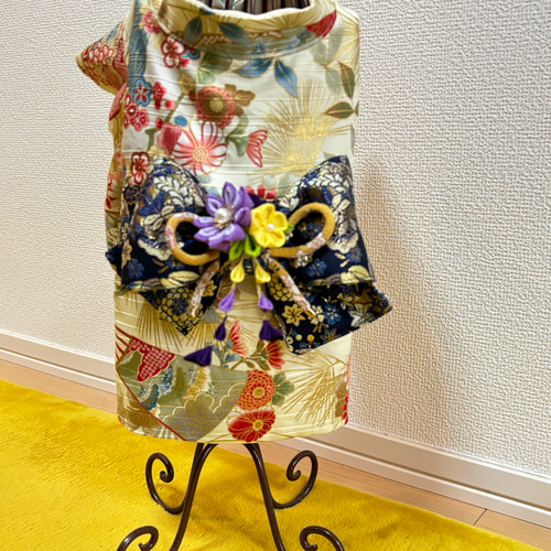 ☆新作犬服⭐︎ つまみ細工帯飾り付き 犬用着物 女の子用 和柄