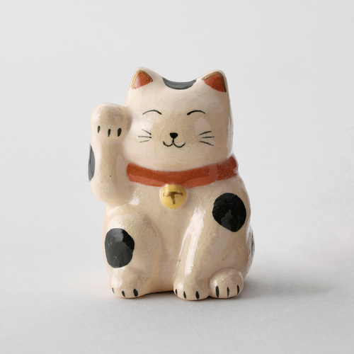 ☆猫の日2025☆置物〚招き猫・白〛楽入窯製 手描き 縁起物 招き猫 楽入