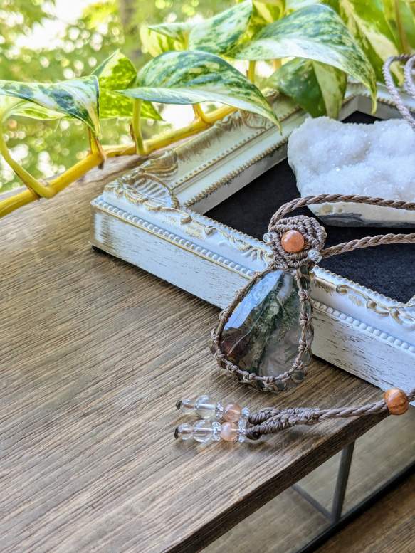 ☆モスアゲート(レッドカラー入り)☆マクラメ編みネックレス 232