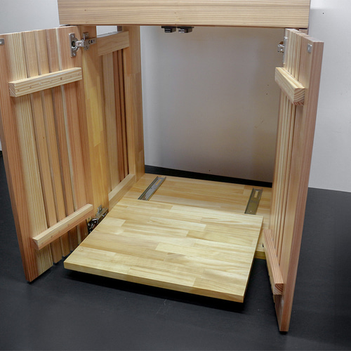 杉の燻煙材の水槽台 60×45水槽用 高さ70センチ 注文後の製作 棚