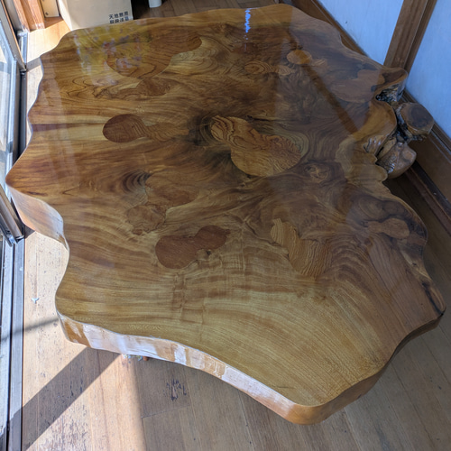 中古】天然木 ケヤキ一枚板 座卓 ひょうたん杢模様あり 幅120cm ロー