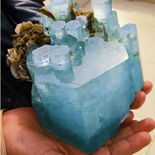 天然アクアマリン 原石」「大型結晶 クラスター」「癒し インテリア