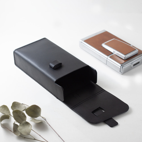 オリジナルデザインのハンドメイドレザーカメラケース（ポラロイドSX