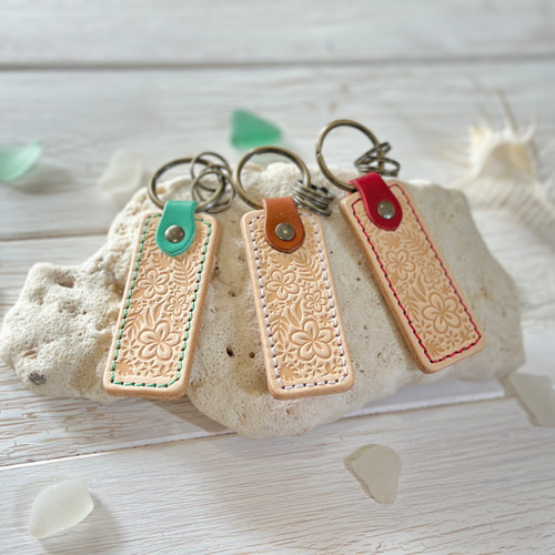 名入れ無料」 レザー ストレート キーホルダー （プルメリア柄） 革