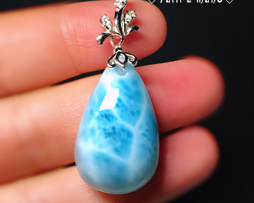 な*ち様 クジラペンダント(ラリマー) な*ち様 クジラペンダント