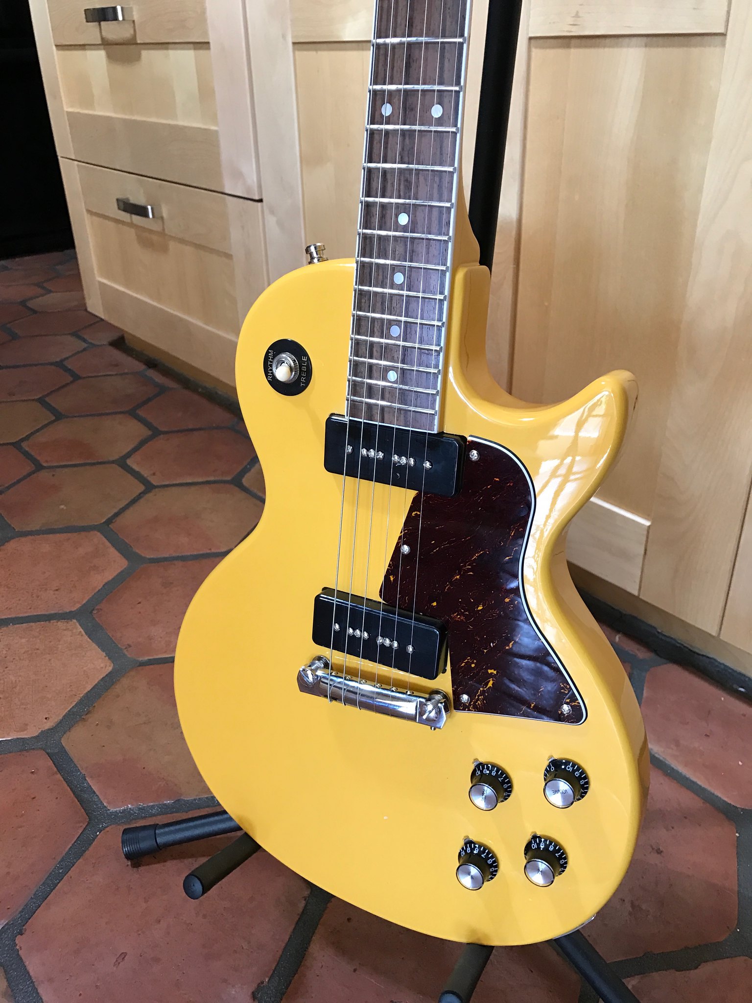 NGD: TV Yellow Tokai 