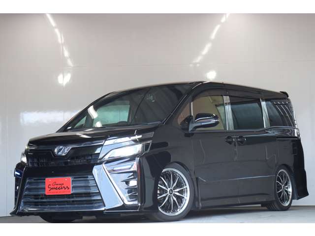 トヨタ ヴォクシー 2.0 ZS（価格:204.8万円, 大阪府, 物件番号