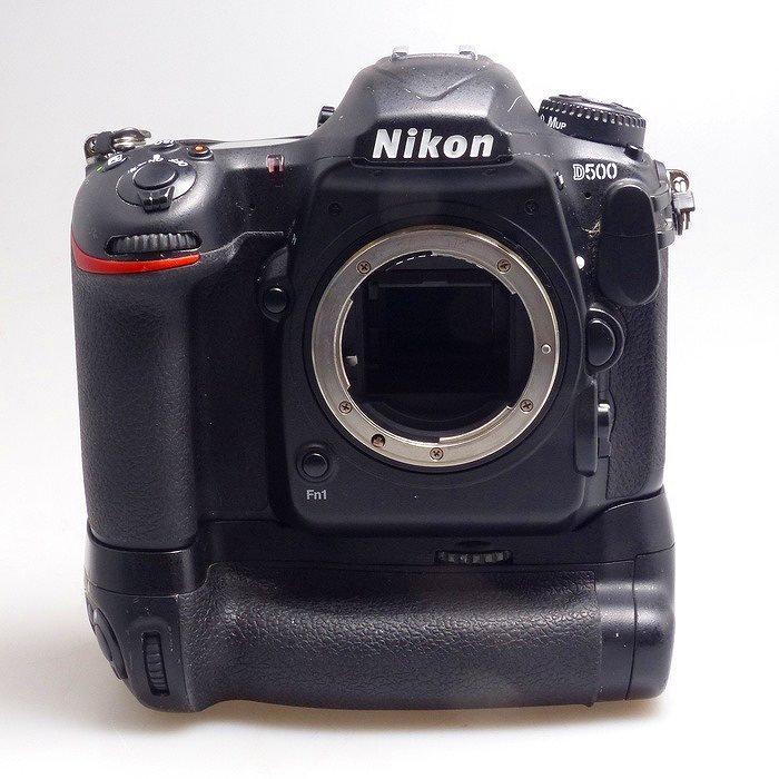 中古】(ニコン) Nikon ニコン D500 +MB-D17｜ナニワグループオンライン