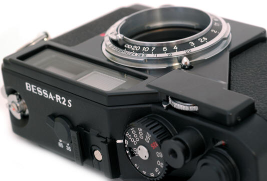 Voigtlander Bessa R2S Heliar