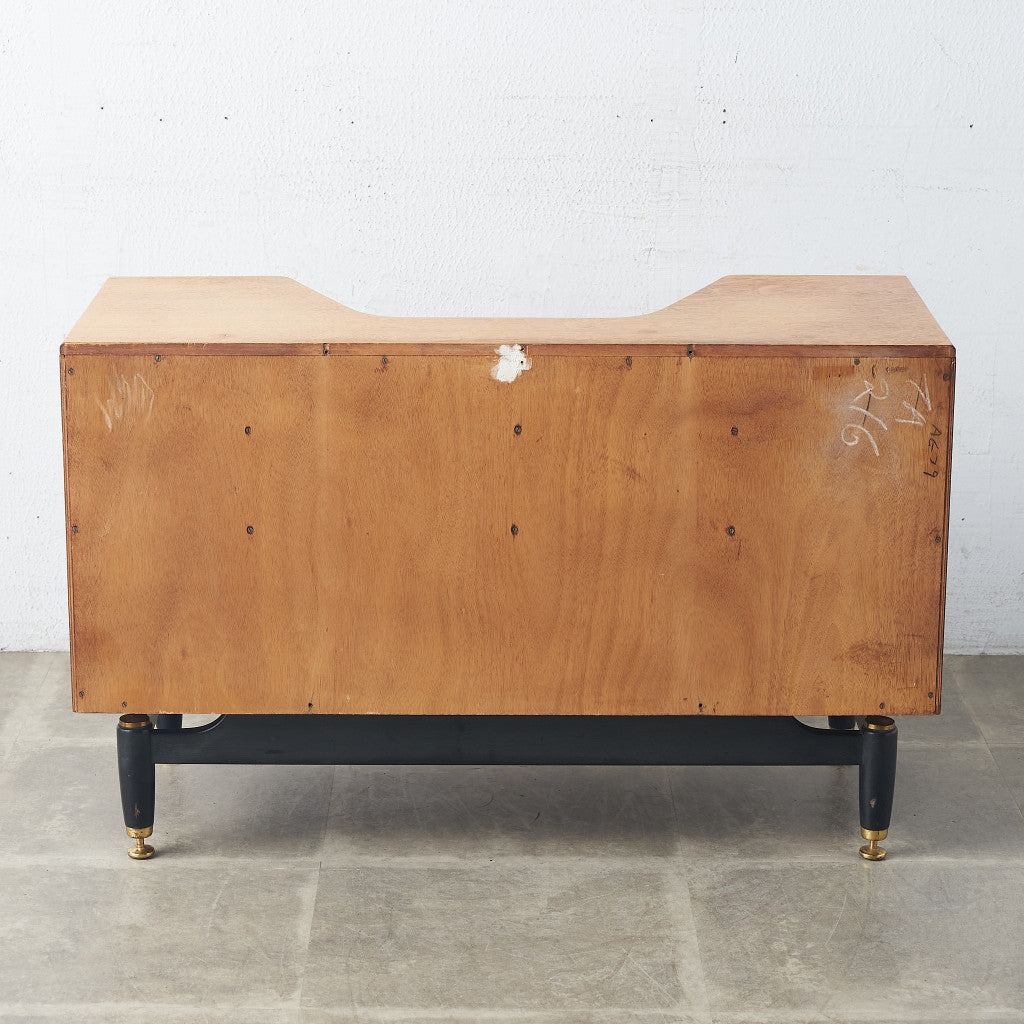 英国アンティークG-PLANジープラン製サイドボード/チェスト(92-140