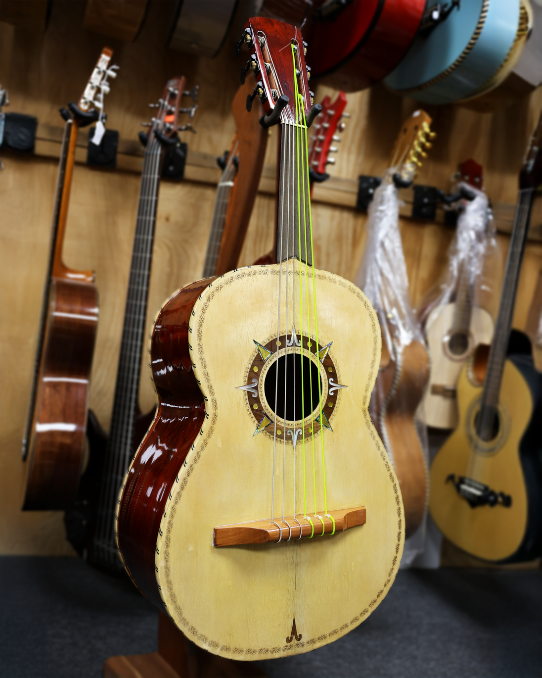 Guitarron Paracho - Hand Crafted JR Size