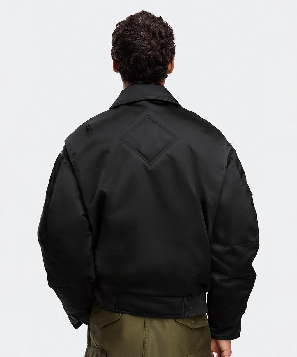 FW25新作】セガン アビエーター ボンバー(4882MT)｜カナダグース