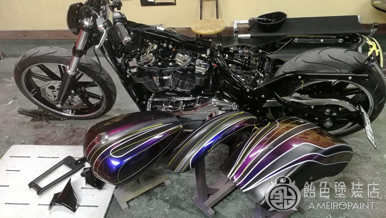 カスタムペイント工程 ハーレー 21FXSB【ゴーストグラフィック