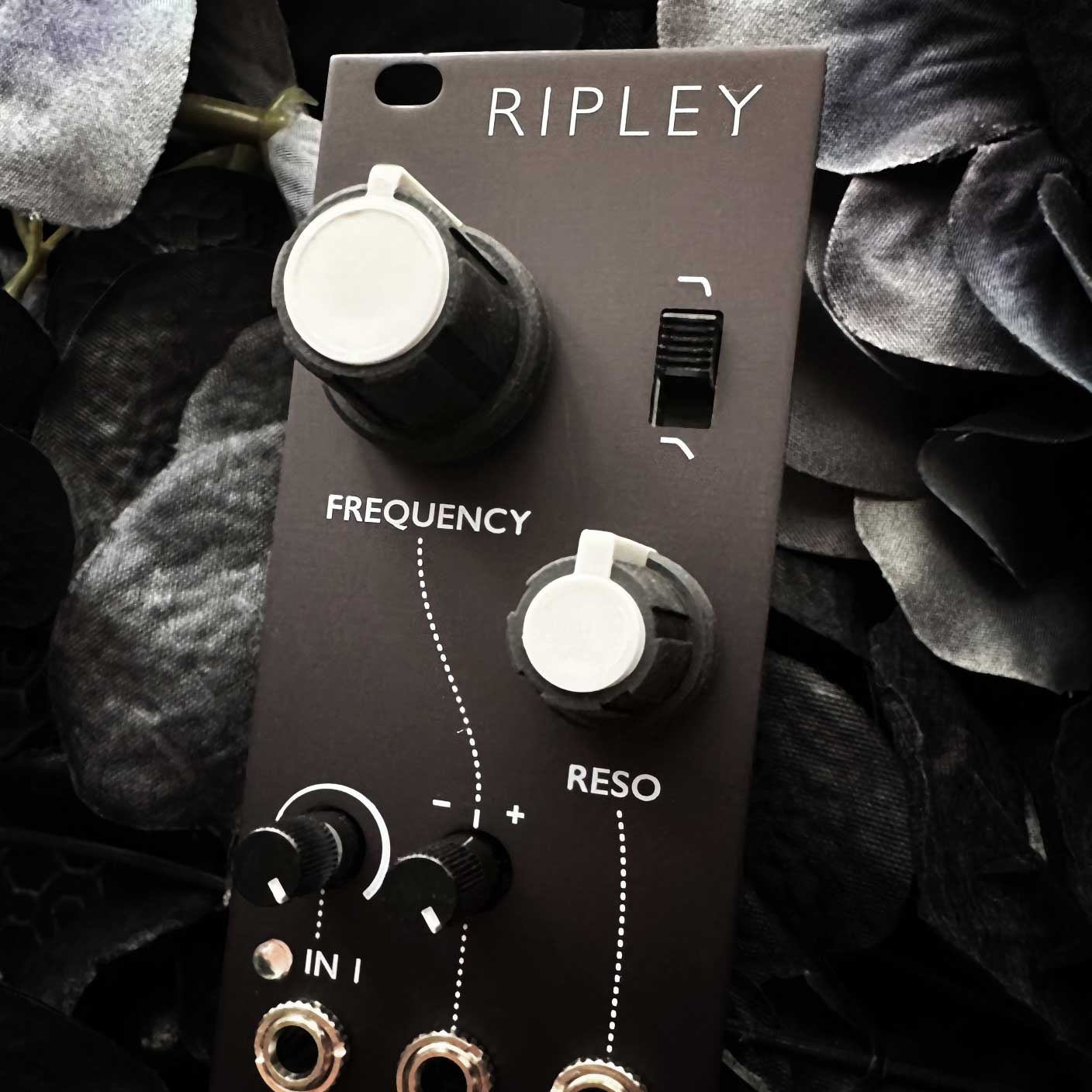 RIPLEY - MUTABLE RIPPLES V2 REPLICA - BLACK ALUMINUM – Calsynth