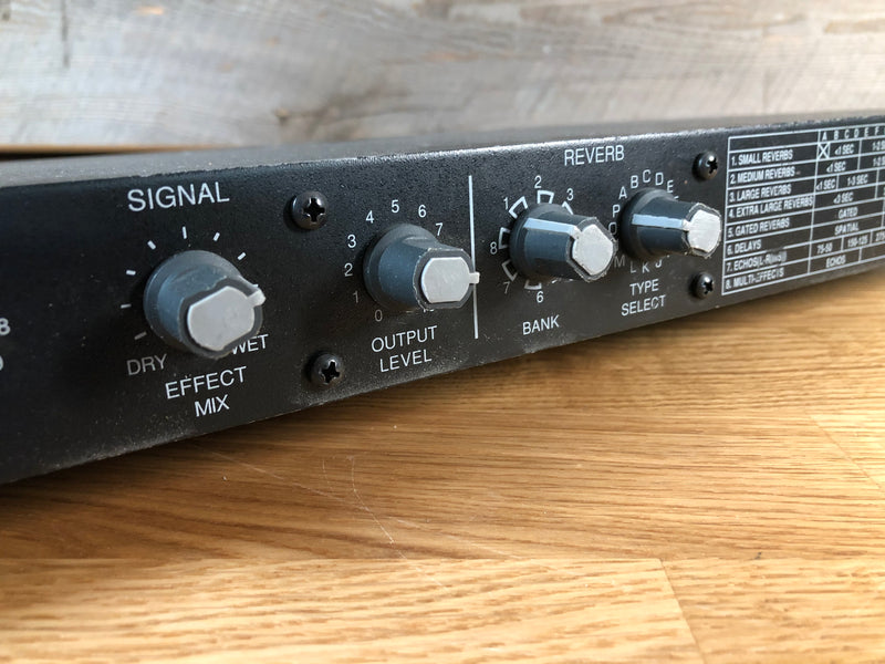 BOSS RE-1000 digital multi echo リバーブ エコー BOSS RE-1000