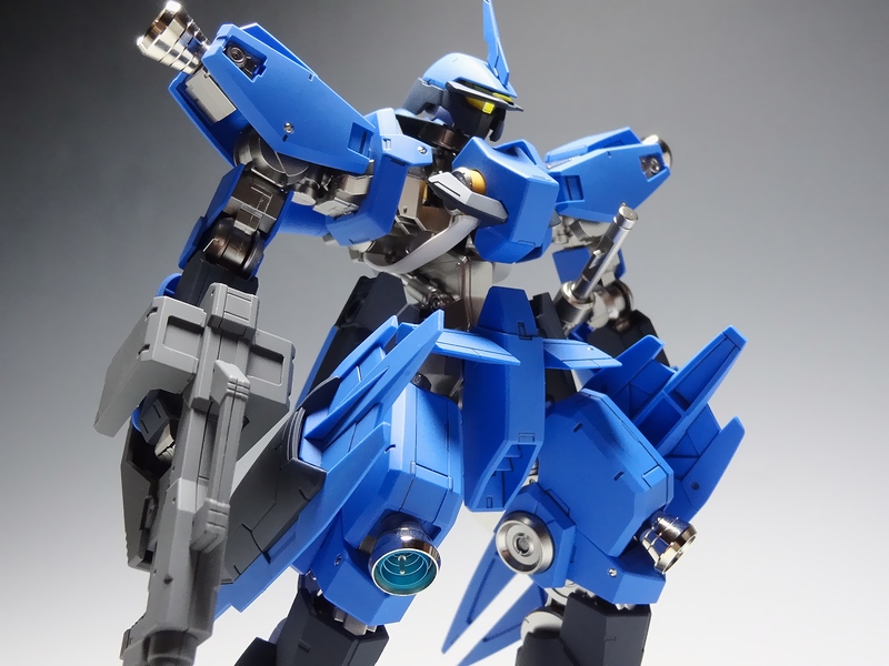 プレミアム完成品】バンダイ 1/100 シュヴァルベグレイズ（マクギリス