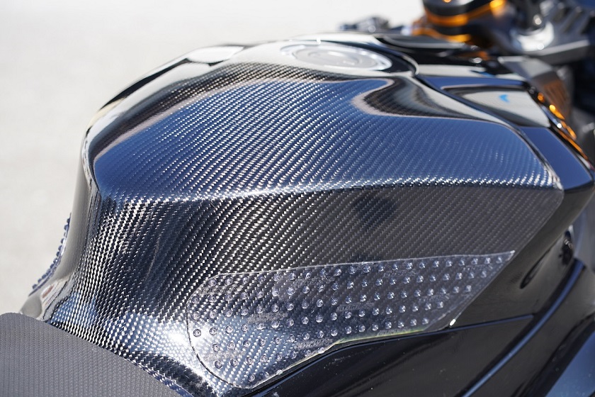 15~19・20~YZF-R1/Mﾀﾝｸｶﾊﾞｰ/M1type/ﾌﾙｶﾊﾞｰﾄﾞ | EIGHT （才谷屋