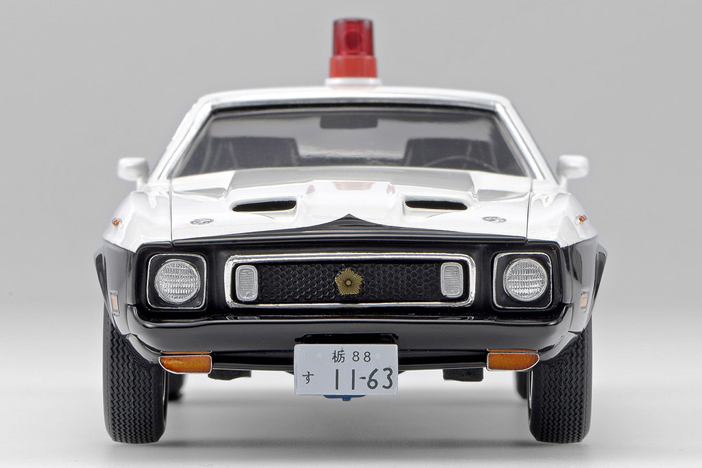 フォード・マスタング・マッハI 日本の警察車両 1973年 マスタング