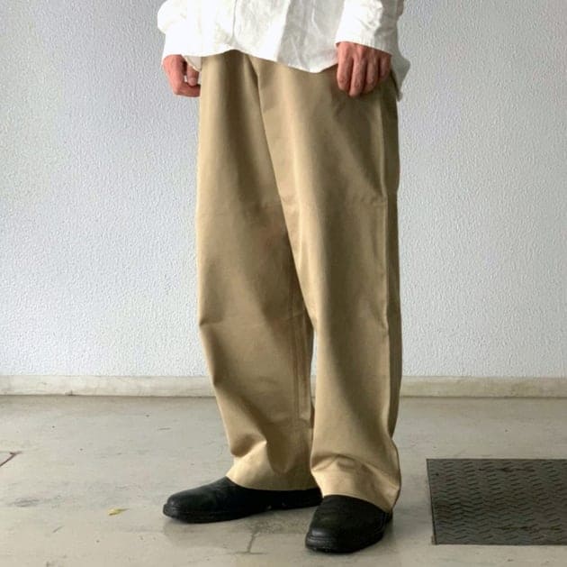 AURALEE チノパンメンズ AURALEE（オーラリー）チノパン 緑 サイズ:3(S