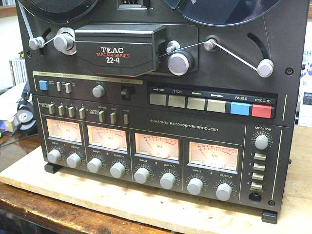TEAC 4トラックオープンリールデッキ 22-4 の修理 −その1− - Tomの