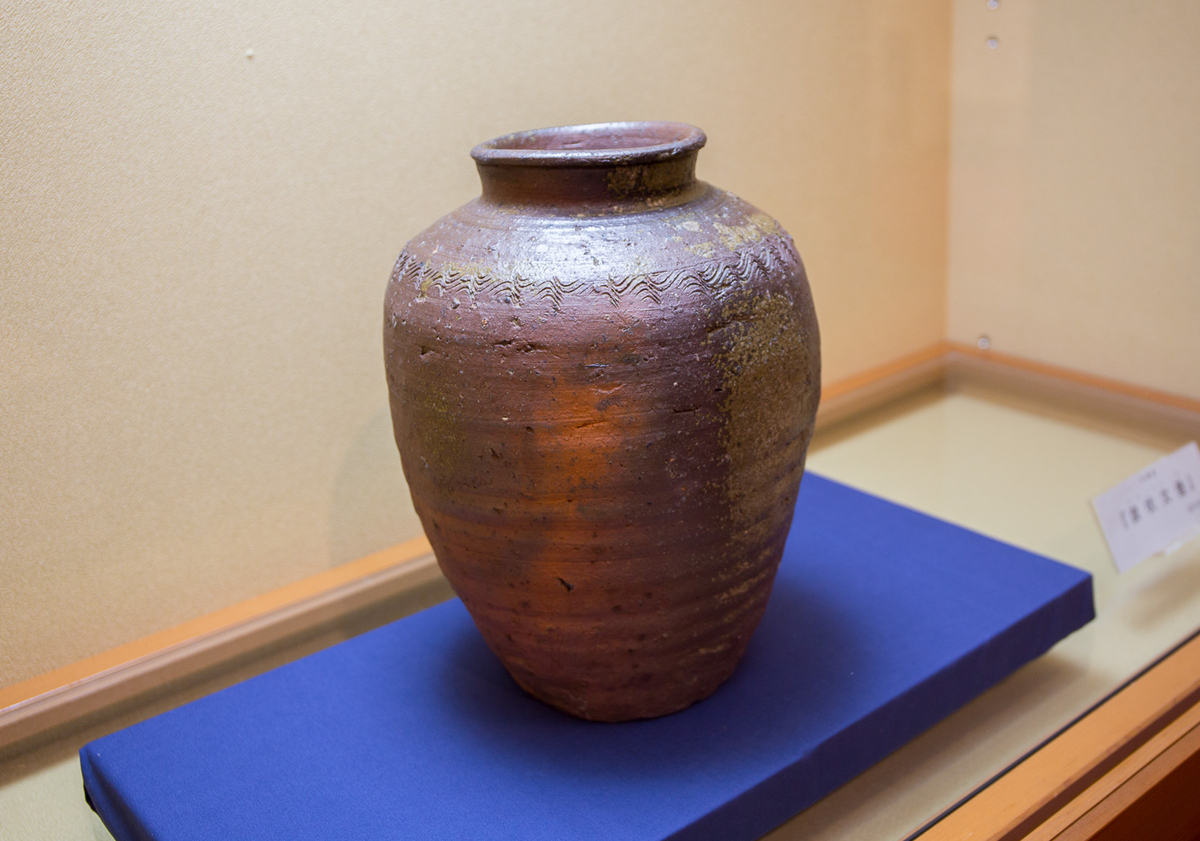 備前焼の壺 作者名有り！綺麗ですよ！ 備前焼の壺 作者名有り！綺麗