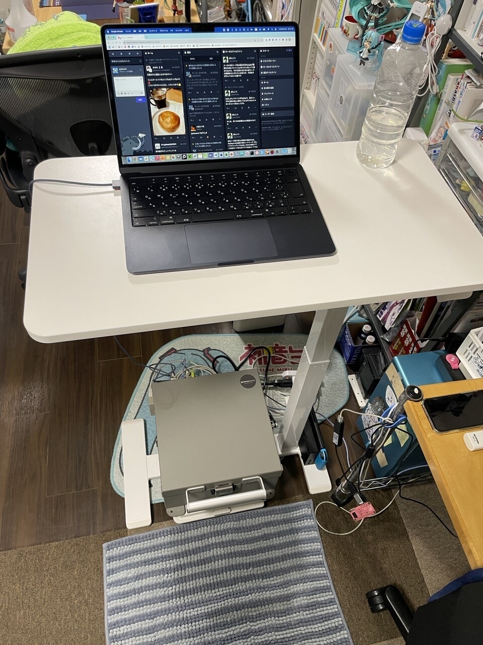 IKEAのミニ昇降デスク BOLLSIDAN を買ってみた - あっきぃ日誌