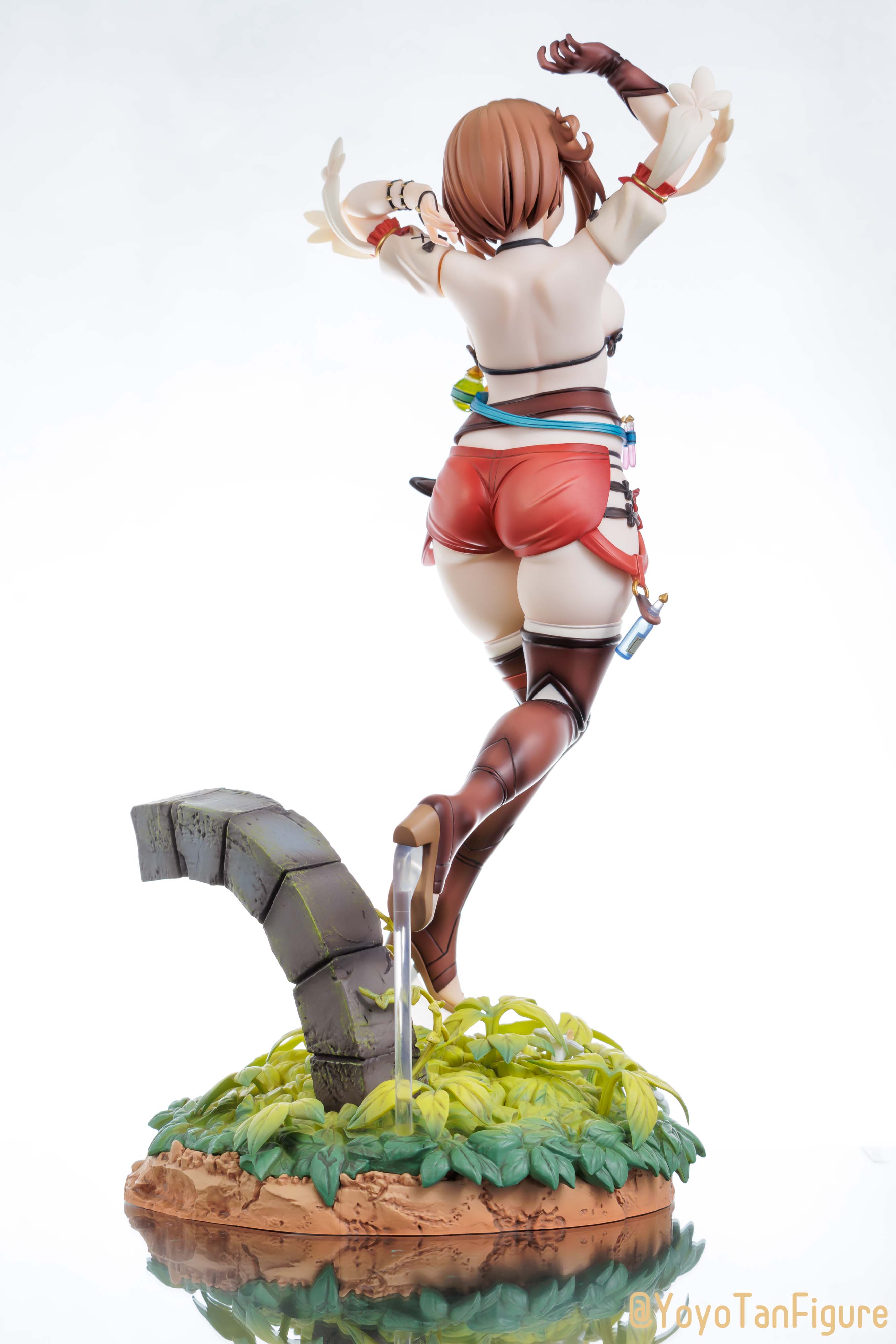 新品】AMAKUNI ライザ ライザのアトリエ フィギュア ライザのアトリエ