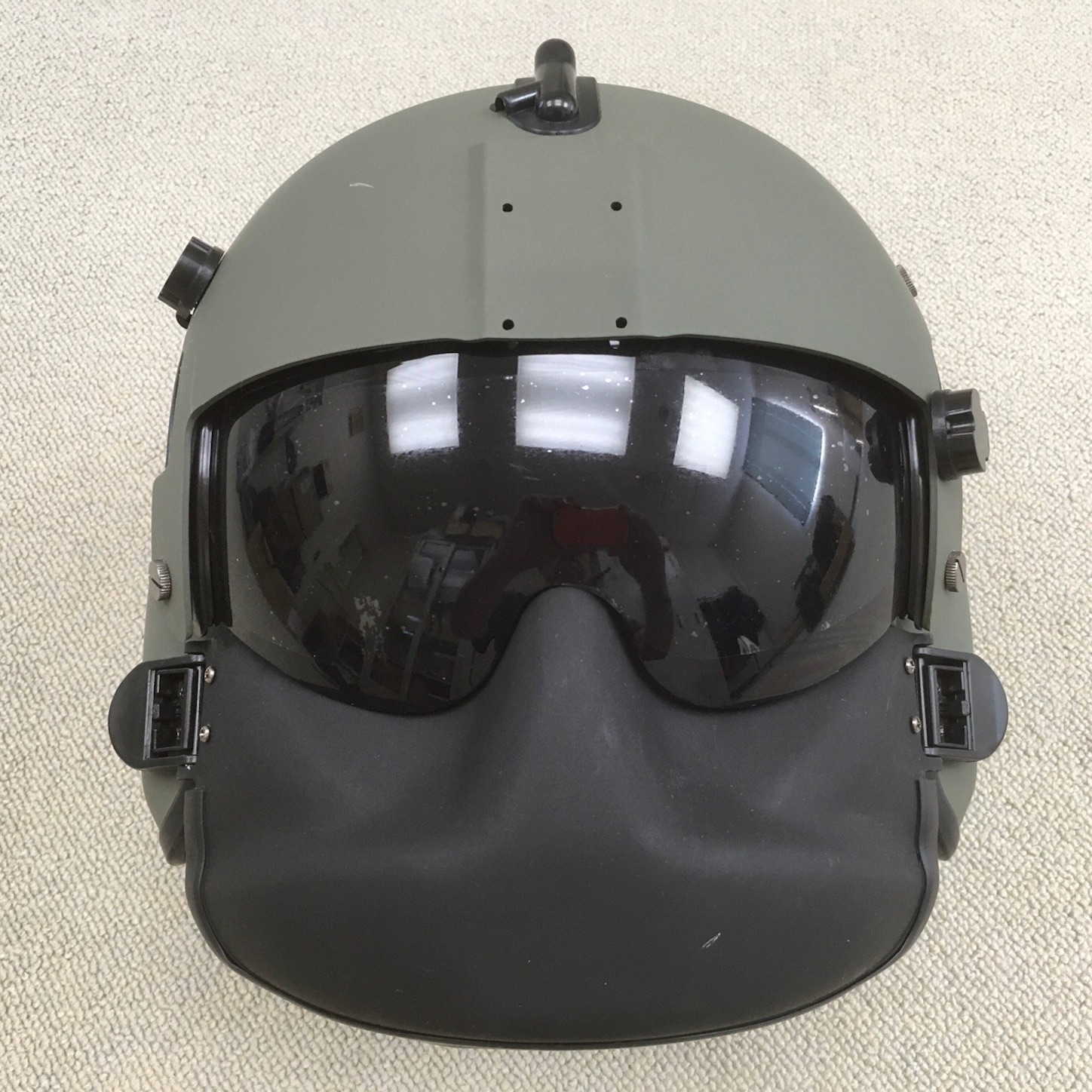 専用マスクが特徴的！【アメリカ軍装備品】ヘリコプターパイロット用