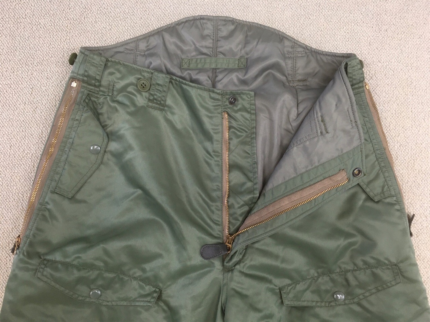 実物USAF F-1B アメリカ空軍 防寒パイロットトラウザース 黒タグ