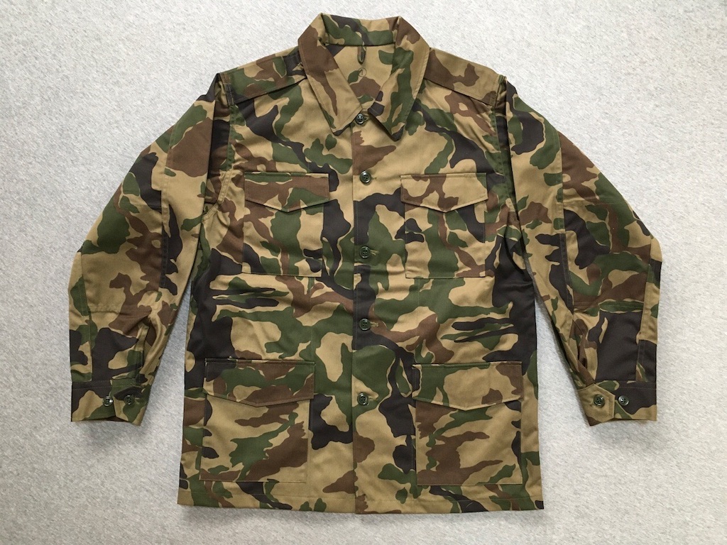 熊笹迷彩の改良版！【自衛隊装備品】航空自衛隊野戦用迷彩ユニフォーム